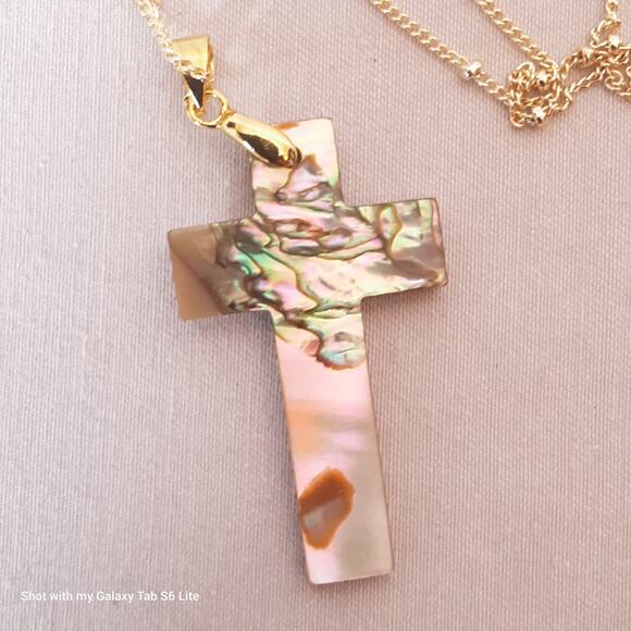 Dainty Necklace Abalone Cross Pendant On 18K Gold Plated Station Chain - Picture 7 of 12